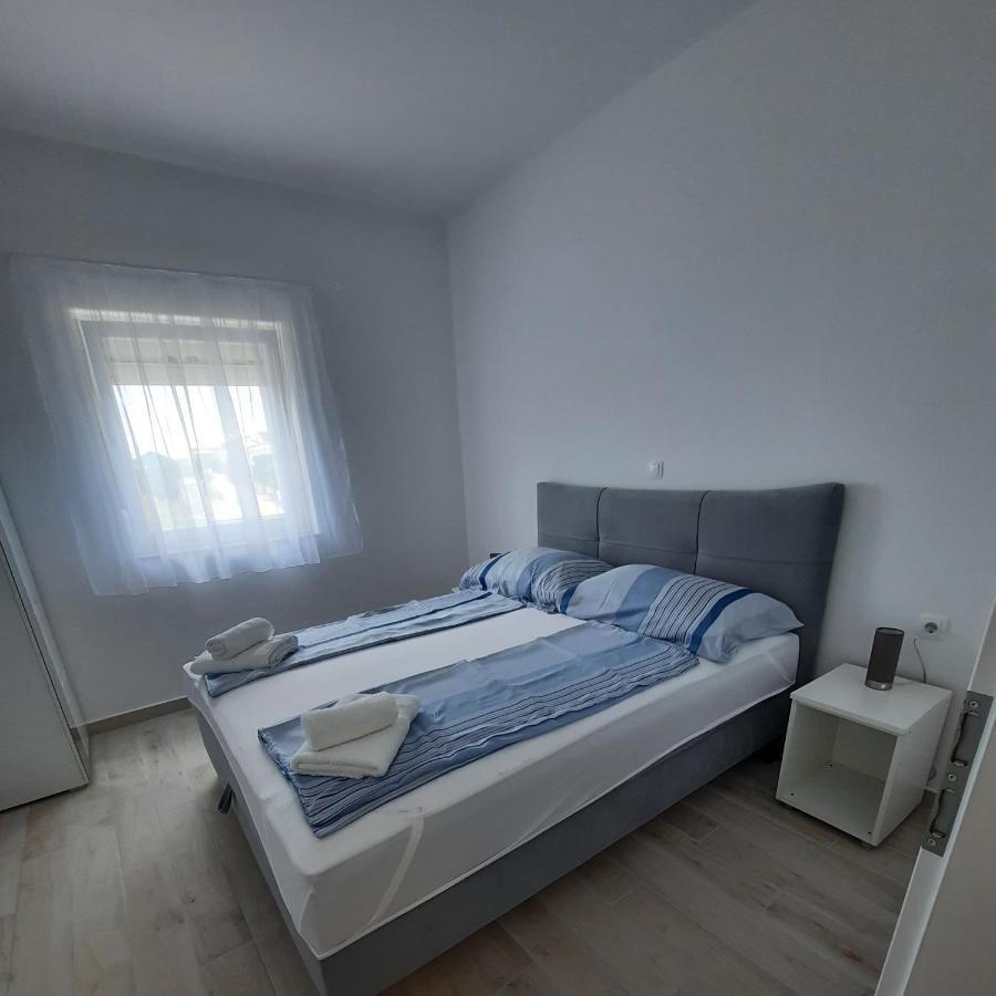 ויר Apartments Matkovic מראה חיצוני תמונה