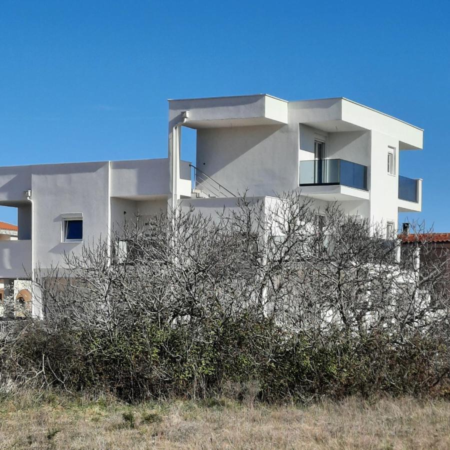 ויר Apartments Matkovic מראה חיצוני תמונה