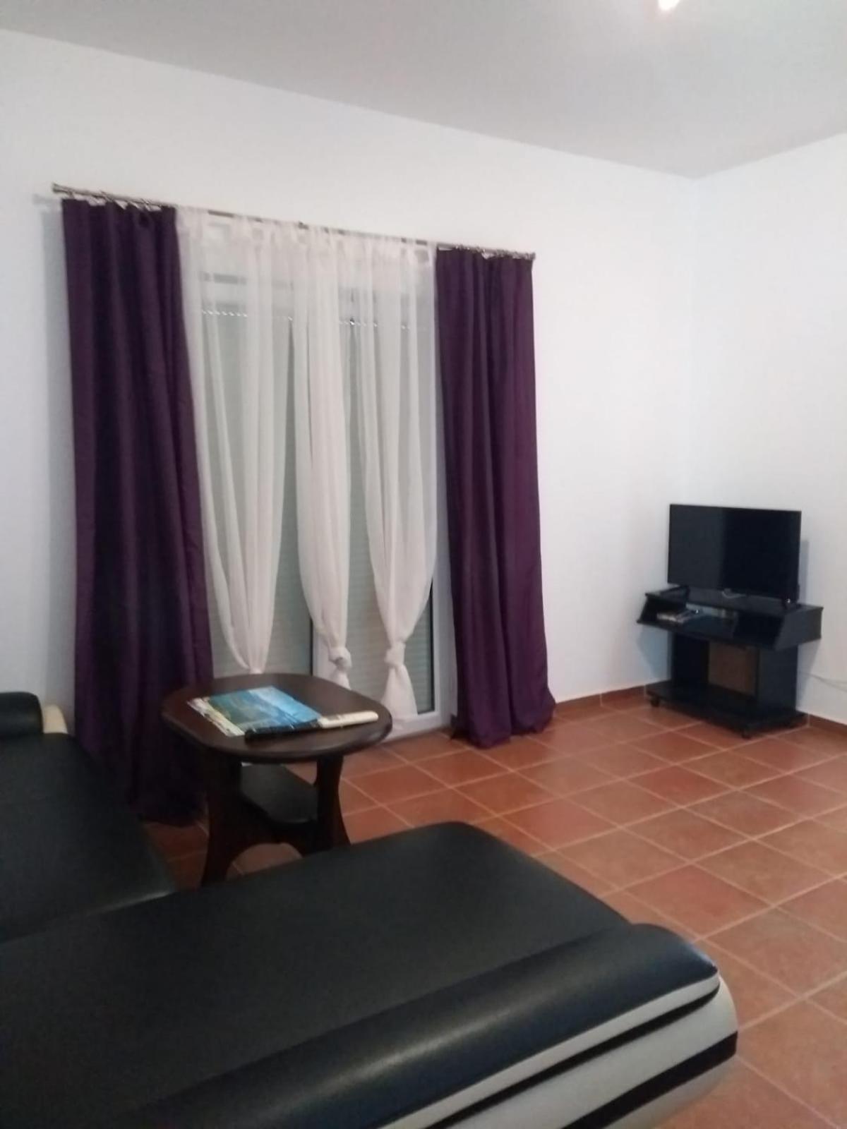 ויר Apartments Matkovic מראה חיצוני תמונה